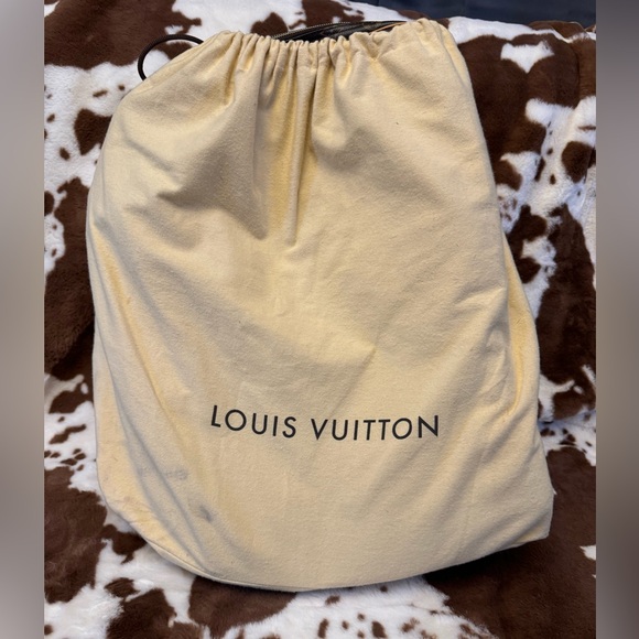 Authentic Louis Vuitton Alize 24 - Picture 11 of 11